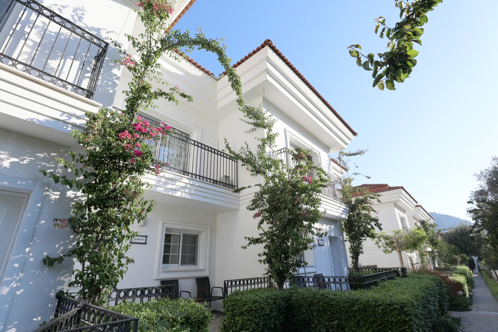 pv-0626-exteriors-townhouse-10