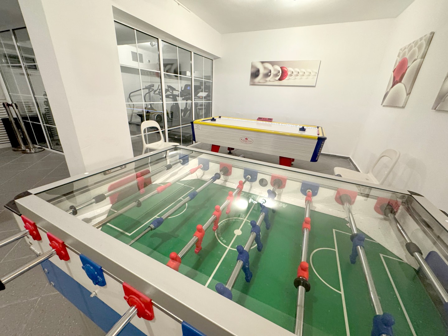 pv-0626-facilities-clubroom-2