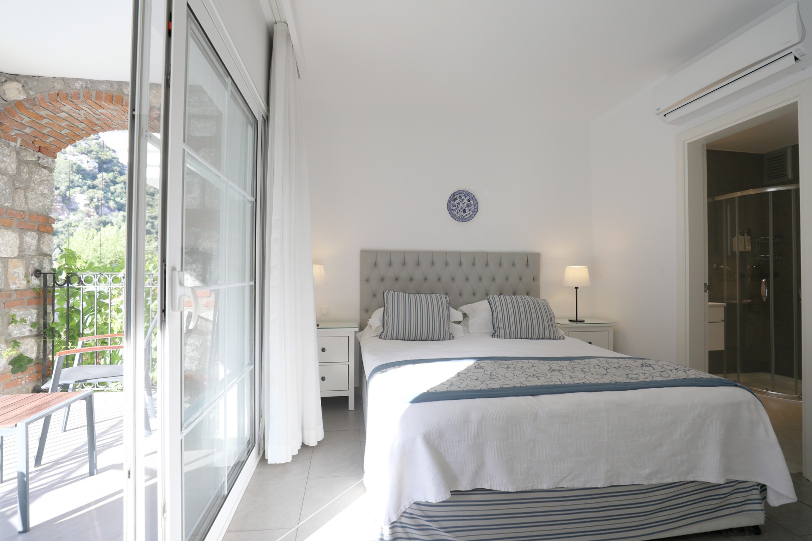 pv-0626-interiors-apartment-bedroom-dbl-24