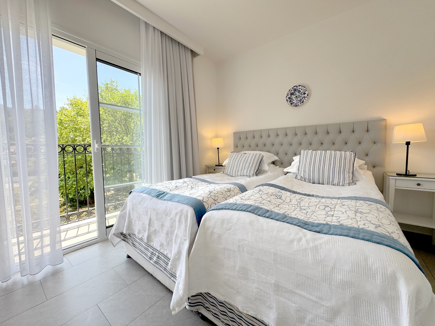 pv-0626-interiors-townhouse-bedroom-twin-2