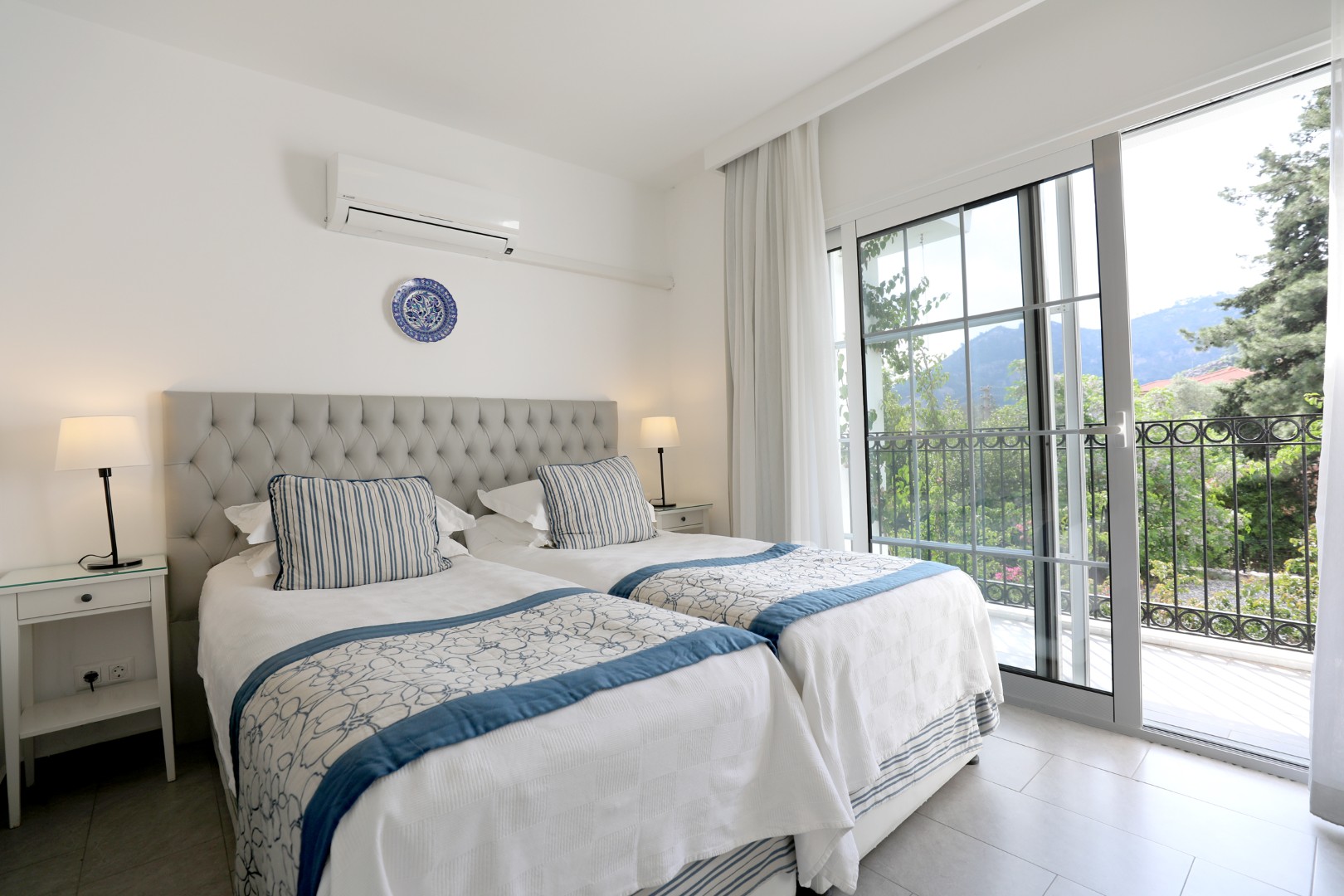 pv-0626-interiors-townhouse-bedroom-twin-22