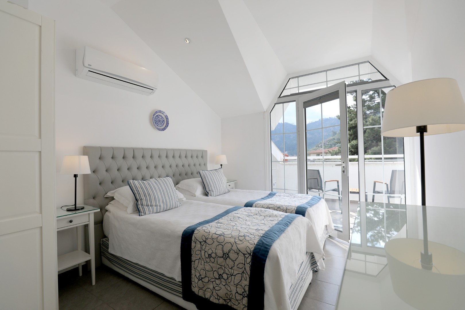 pv-0626-interiors-townhouse-bedroom-twin-24