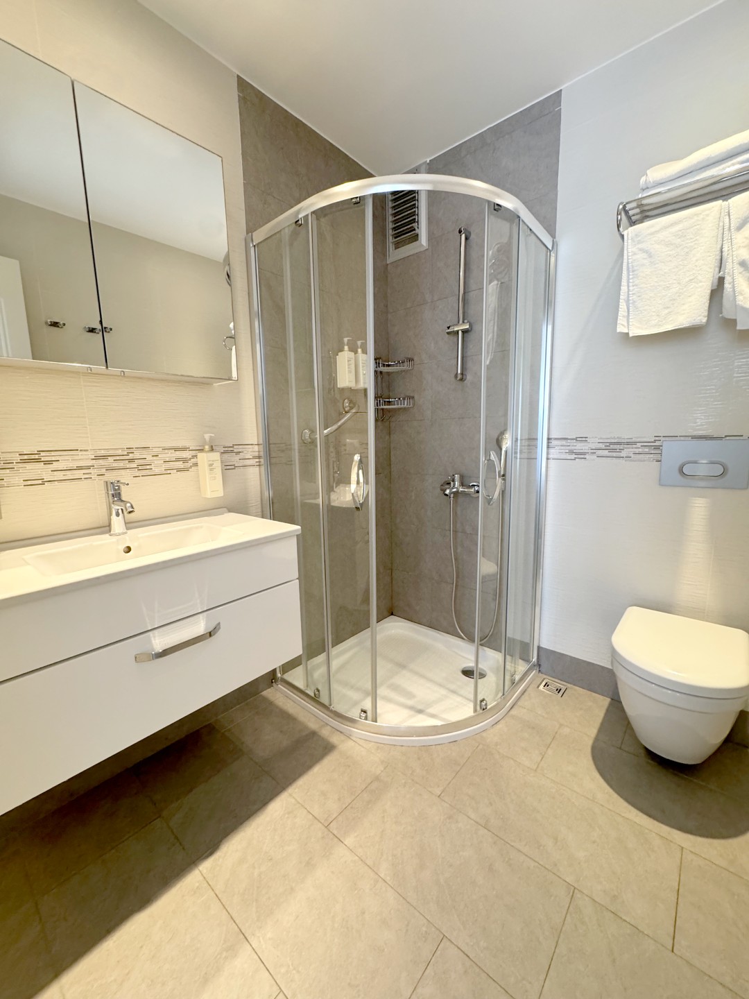 pv-0626-interiors-townhouse-shower-room-4