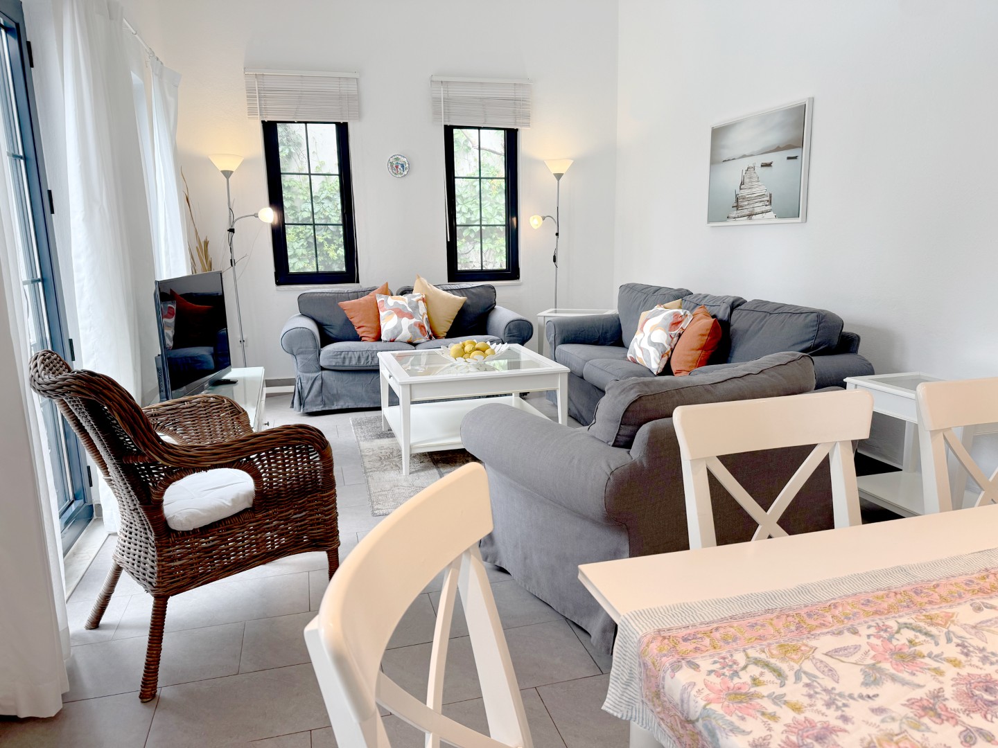 pv-0626-interiors-villa-1-living-area-1
