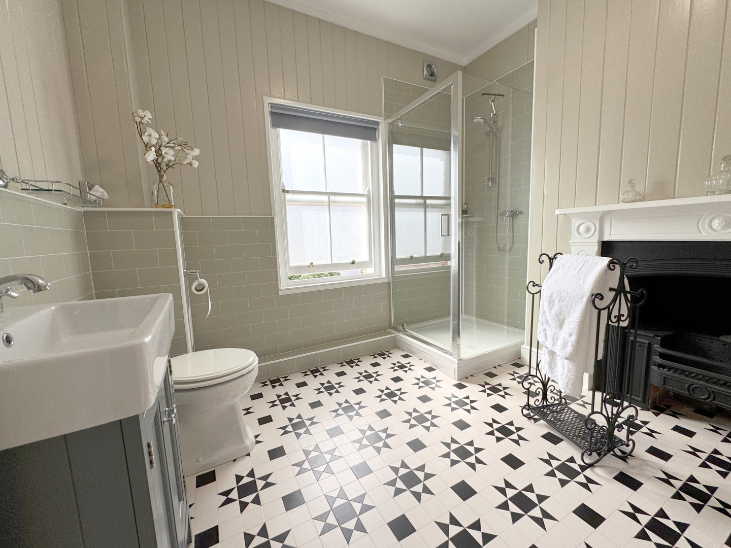 sk-0326-shower-room-2