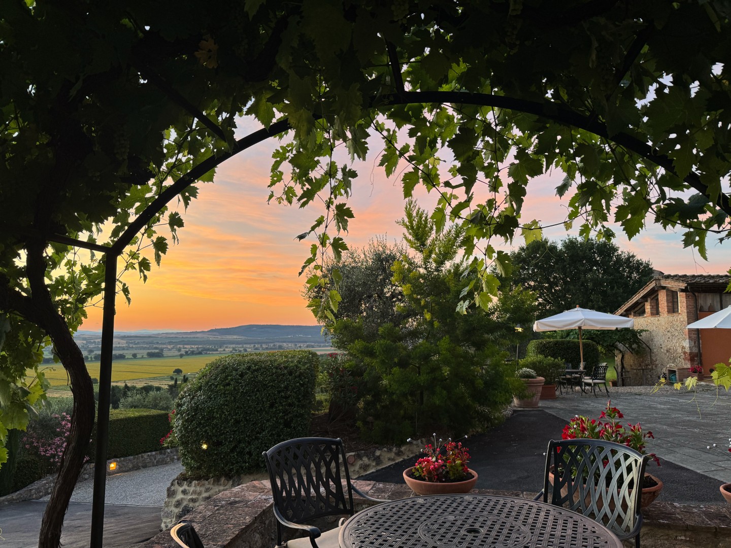 st-0726-exterior-sunrise-25