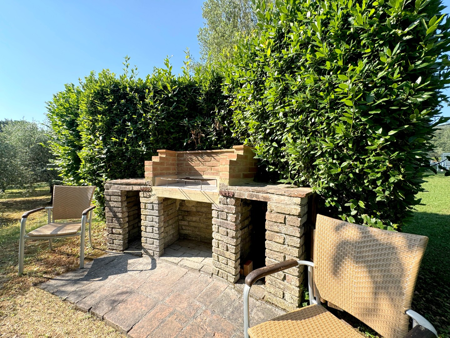 st-0726-facilities-barbecue-2