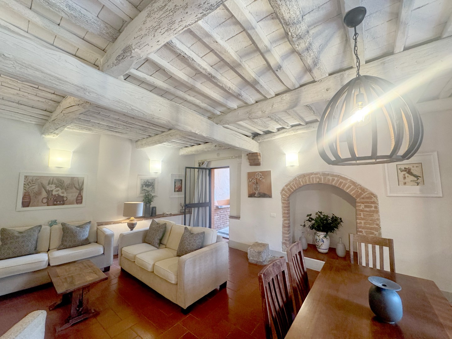 st-0726-interior-unknown-property-6