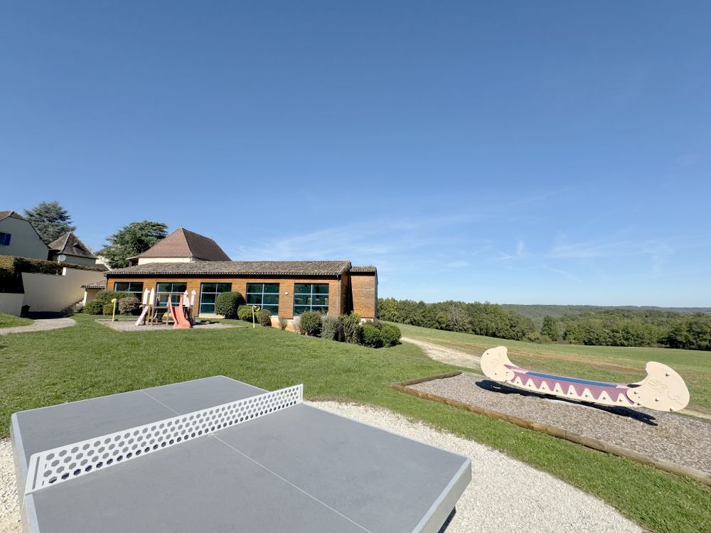 co-1025-childrens-play-area-1