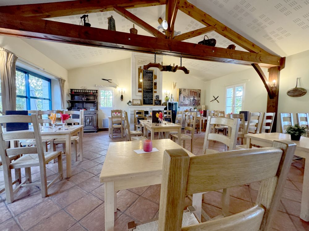 co-1025-on-site-restaurant-2